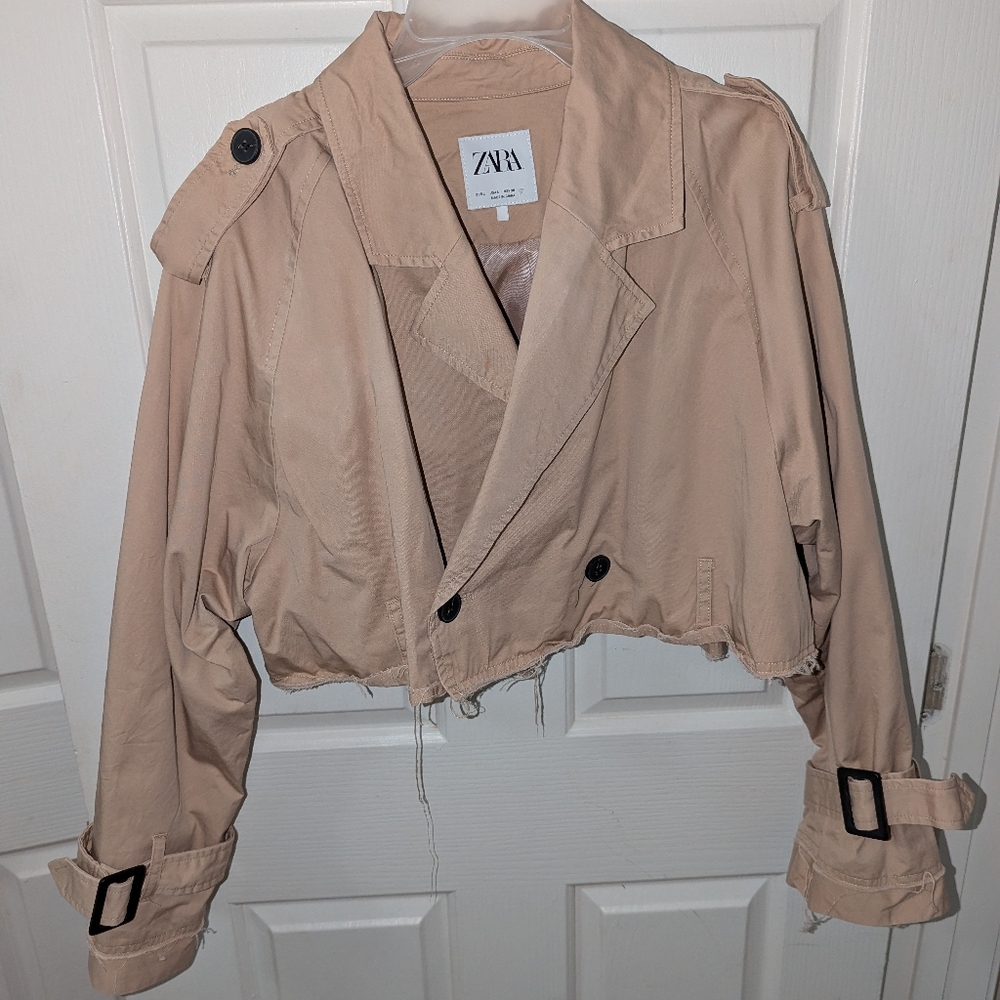Zara Women's Tan Cropped Jacket